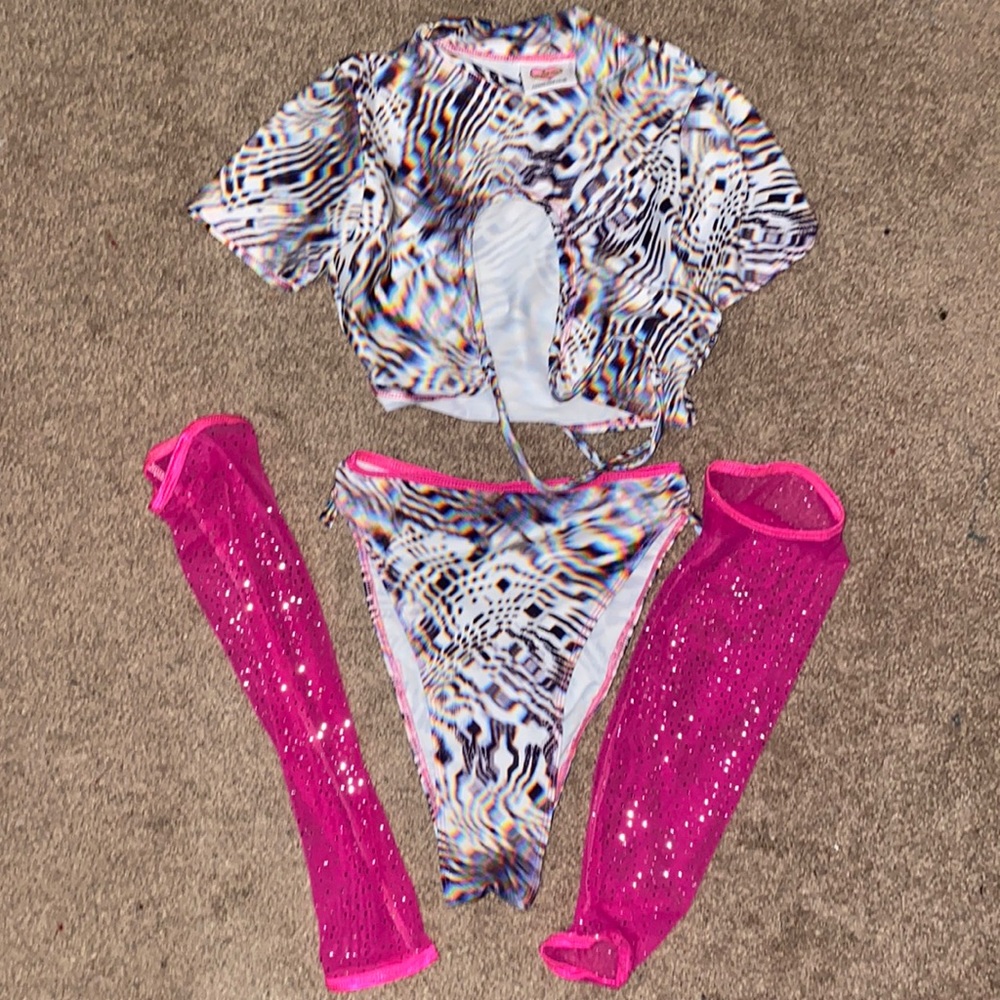 NoSuchSoul rave outfit